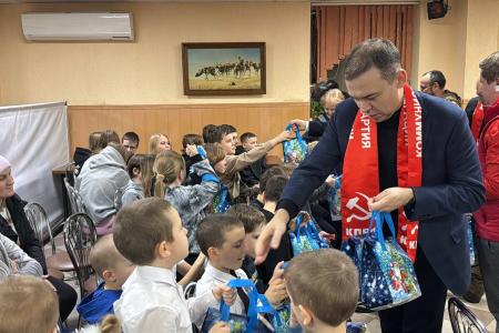 Первый зампред ЦК КПРФ Ю.В. Афонин и сенатор-коммунист А.М. Гибатдинов посетили Курскую область