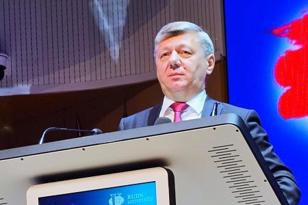 Иван Мельников приветствовал участников конференции Молодёжного образовательного альянса стран БРИКС в области ИИ