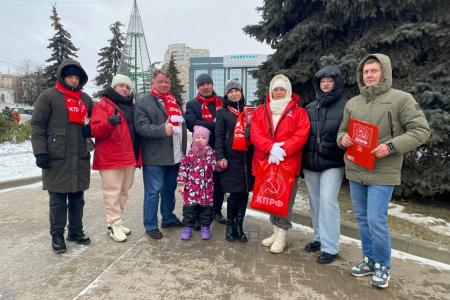 Красные в городе. Газета «Что делать? В Костроме» и Народный референдум КПРФ