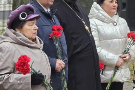 Подмосковные коммунисты: «Москва! Твоя оборона идет через наши сердца!»