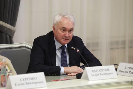 В Госдуме состоялось награждение медалью Министерства обороны Российской Федерации «За помощь и милосердие»