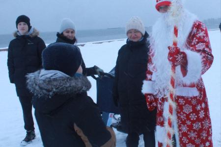 Карельский Дед Мороз носит красный!