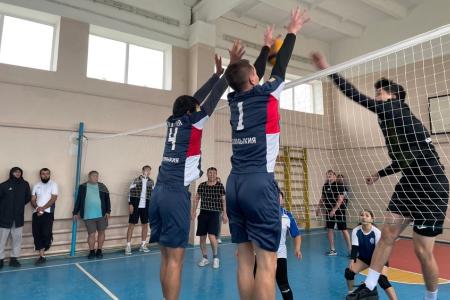 Калмыкия. Депутат-коммунист, участник СВО Ибрагим Шихалиев учредил приз для победителей турнира памяти Даяны Нуглаевой