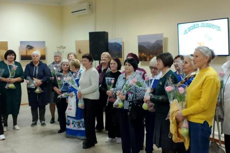 День матери отметили ставропольские коммунисты и Всероссийский женский союз