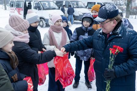Тимуровцам везде дорога! В Курске Н.Н. Иванов принял участие в открытии памятника писателю-земляку Аркадию Гайдару и тимуровцам