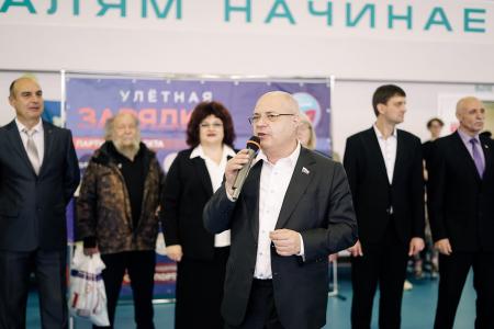 Сергей Гаврилов пожелал участникам «Улётной зарядки» в воронежском Нижнедевицке достижений в спорте и труде