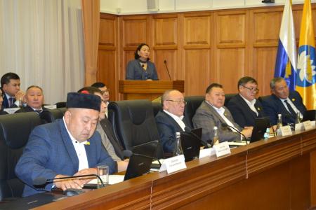 Депутаты фракции КПРФ в Народном Хурале Калмыкии не поддержали законопроект о бюджете