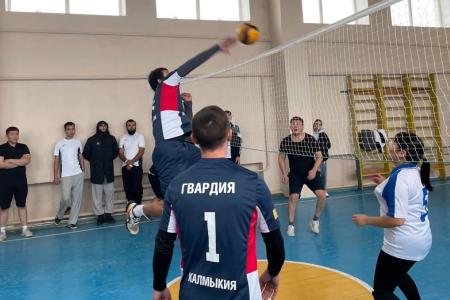 Калмыкия. Депутат-коммунист, участник СВО Ибрагим Шихалиев учредил приз для победителей турнира памяти Даяны Нуглаевой