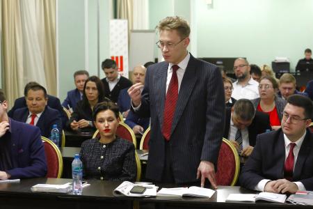 Дмитрий Новиков в Центре политической учёбы: ясно и убедительно доносить Программу Победы КПРФ
