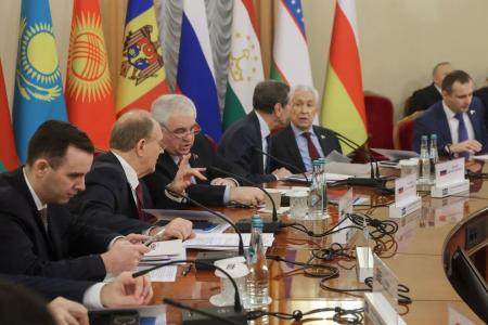 В Москве прошла Международная конференция «Роль взаимодействия фракций политических партий и блоков в межпарламентском сотрудничестве стран СНГ»