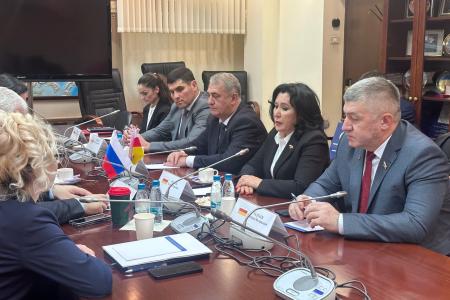 В Москве прошла Международная конференция «Роль взаимодействия фракций политических партий и блоков в межпарламентском сотрудничестве стран СНГ»