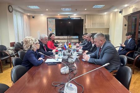 В Москве прошла Международная конференция «Роль взаимодействия фракций политических партий и блоков в межпарламентском сотрудничестве стран СНГ»