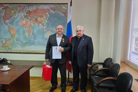 К.К. Тайсаев поблагодарил медицинских работников за самоотверженный труд