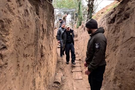 День второй рабочей поездки Александра Ющенко в Херсонскую и Запорожскую области: встречи со школьниками, поддержка военнослужащих и работа на полигонах