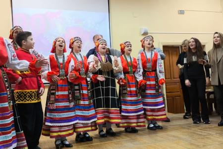 Воронеж: юбилей Риммы Ивановны Харахурсах, ветерана Коммунистической партии, руководителя детского фольклорного ансамбля "Желанушка" и музея "Русская песня"