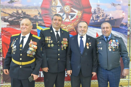 Дагестан: Дербентский горком КПРФ организовал Вечер памяти защитников Отечества
