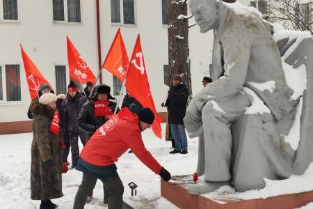 Тюменские коммунисты почтили память И.В. Сталина в День его 146-летия