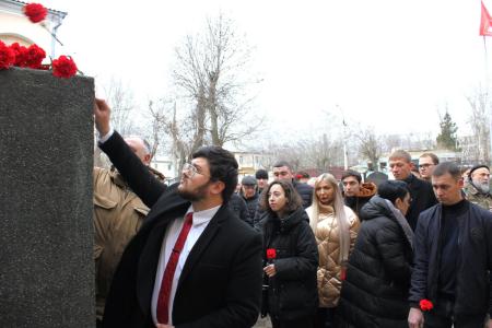Луганский актив КПРФ отметил 146-ю годовщину со дня рождения Иосифа Сталина