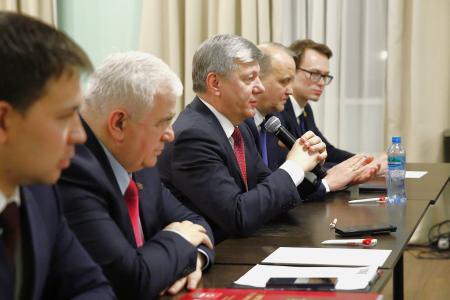 Дмитрий Новиков и Казбек Тайсаев напутствовали выпускников Центра политической учёбы ЦК КПРФ