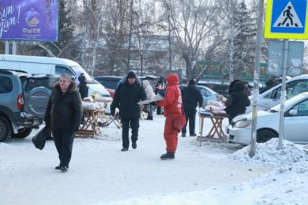 Омская область. Греемся в красной палатке!