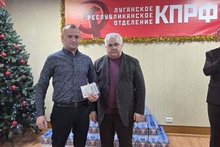 В Луганске с рабочим визитом: делегация КПРФ во главе с Казбеком Тайсаевым провела серию встреч накануне Нового года