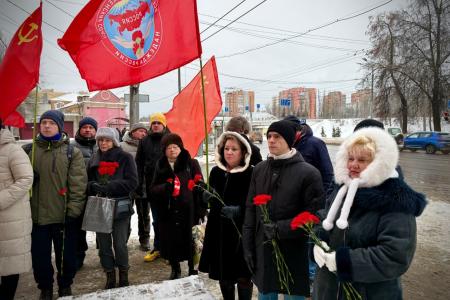 Коммунисты Нижнего Новгорода отметили 120-летие главной баррикады Сормово