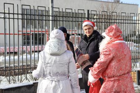 Коммунисты подарили волгоградцам праздник и частичку истории