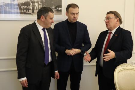 Первый зампред ЦК КПРФ Ю.В. Афонин и сенатор-коммунист А.М. Гибатдинов посетили Курскую область
