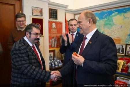 Г.А. Зюганов поздравил шахматистов спортклуба КПРФ с яркими победами в уходящем 2025 году