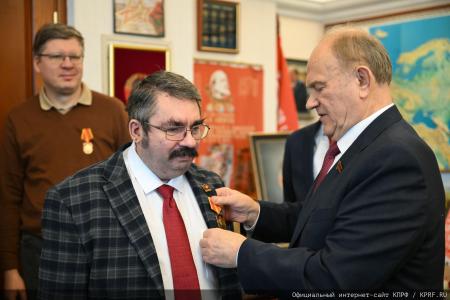 Г.А. Зюганов поздравил шахматистов спортклуба КПРФ с яркими победами в уходящем 2025 году
