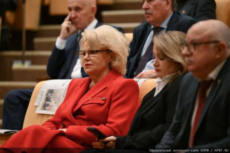 Под председательством Г.А. Зюганова состоялось итоговое в 2025 году заседание фракции КПРФ в Госдуме и секретариата ЦК КПРФ