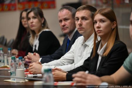 Г. А. Зюганов встретился в Госдуме с делегацией из Костромской области