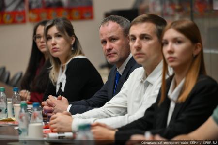 Г. А. Зюганов встретился в Госдуме с делегацией из Костромской области