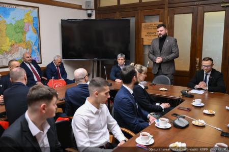 В Госдуме спортсменам вручили благодарственные письма и памятные награды от КПРФ