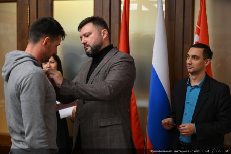 В Госдуме спортсменам вручили благодарственные письма и памятные награды от КПРФ