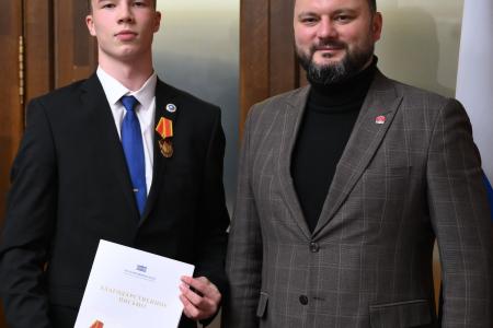В Госдуме спортсменам вручили благодарственные письма и памятные награды от КПРФ