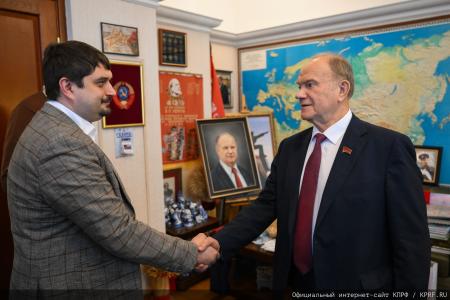 Г.А. Зюганов поздравил шахматистов спортклуба КПРФ с яркими победами в уходящем 2025 году