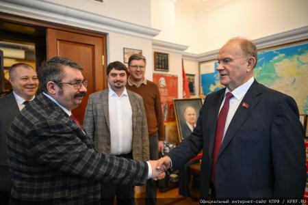 Г.А. Зюганов поздравил шахматистов спортклуба КПРФ с яркими победами в уходящем 2025 году