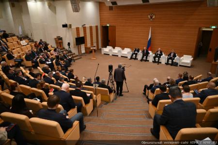 Г.А. Зюганов провел заседание фракции КПРФ в Госдуме 9 декабря 2025 года