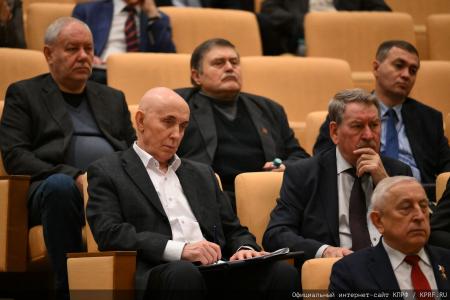 Г.А. Зюганов провел заседание фракции КПРФ в Госдуме 9 декабря 2025 года