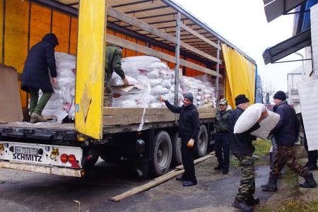 Гуманитарный конвой пришёл в обстреливаемую ВСУ Брянскую область