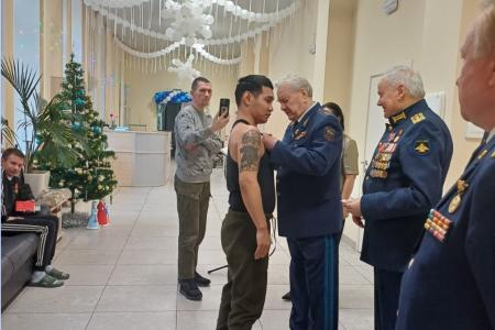 Члены Центрального исполнительного комитета Международного Союза советских офицеров посетили госпиталь имени Бурденко