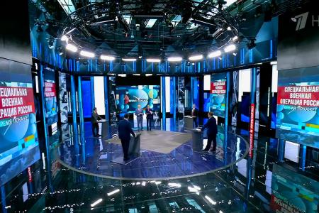 Дмитрий Новиков на Первом канале о противоречиях США и ЕС и о том, что давление на левые силы в Европе означает отсутствие демократии