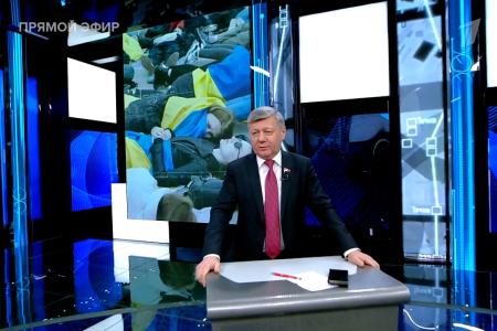 Дмитрий Новиков на Первом канале о противоречиях США и ЕС и о том, что давление на левые силы в Европе означает отсутствие демократии