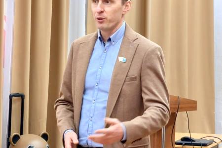 Удмуртия. Первый секретарь рескома КПРФ Иван Гвоздак встретился с педагогами школы №55 по наказам избирателей на 2026 г.