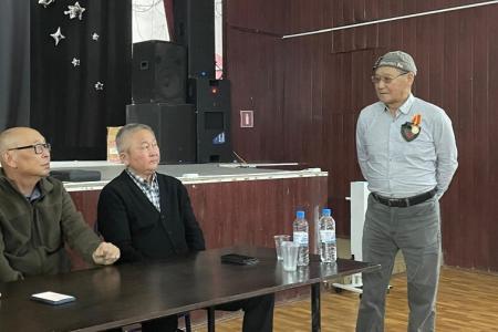 Депутат фракции КПРФ в Народном Хурале Калмыкии Петр Эрендженов провел в Цаган Амане встречу с избирателями
