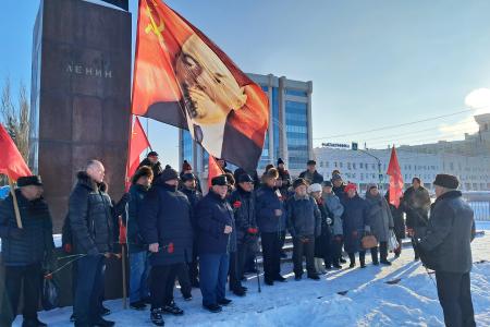 Коммунисты Тамбова почтили память вождя мирового пролетариата