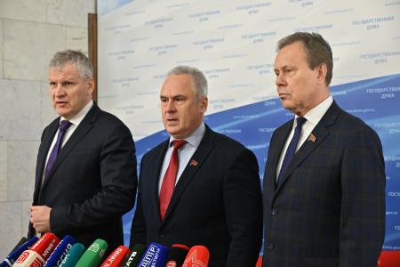 «Будьте ближе к КПРФ!». А.В. Куринный, Н.В. Арефьев и Е.И. Бессонов выступили перед журналистами в Госдуме