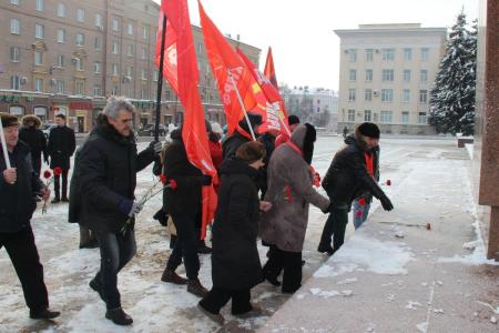 Ленин жив! И живы его идеи! В Брянской области почтили память В.И. Ленина