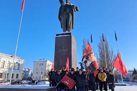 Коммунисты Тамбова почтили память вождя мирового пролетариата